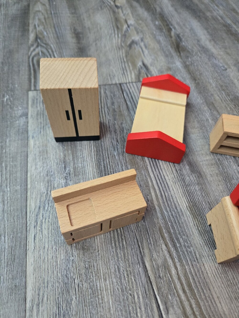 Wooden Dollhouse Furniture Set with Red Accents - Kids Toys - Picture 4 of 5